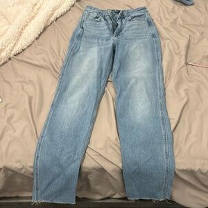 I’m selling triple 000 regular length ultra high rise mom jeans from hollister